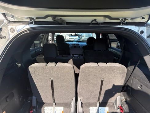 Used 2017 Ford Explorer XLT AWD/4WD image 26