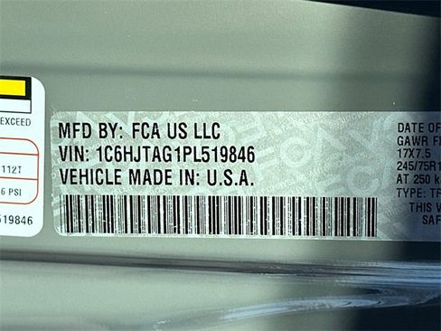 Used 2023 Jeep Gladiator Sport image 35