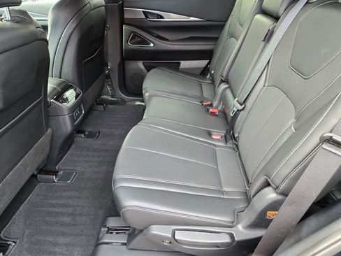 Used 2026 INFINITI QX60 Luxe w/ Cargo Package FWD image 12