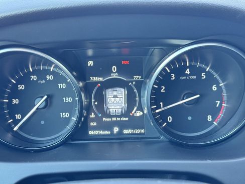 Used 2018 Land Rover Discovery Sport SE AWD/4WD image 43