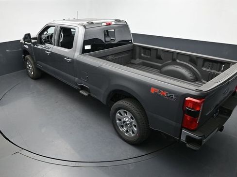 Used 2025 Ford F250 Lariat w/ Lariat Ultimate Package AWD/4WD image 40