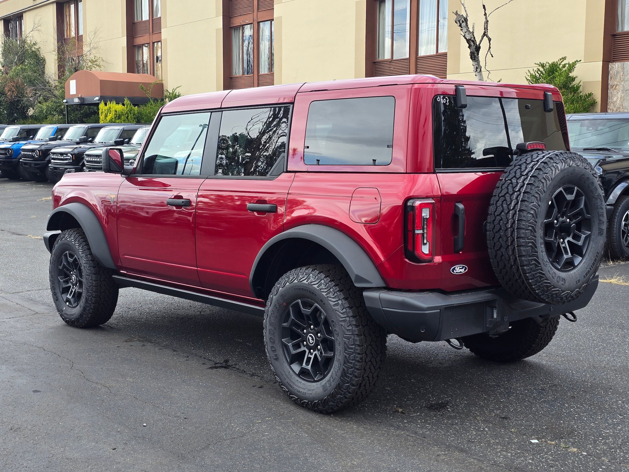 New 2026 Ford Bronco Badlands AWD/4WD image 7