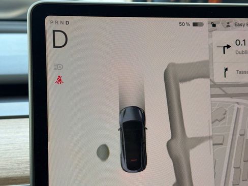 Used 2024 Tesla Model Y Long Range image 23