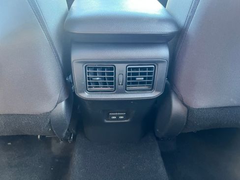 Used 2025 Toyota RAV4 XLE image 24