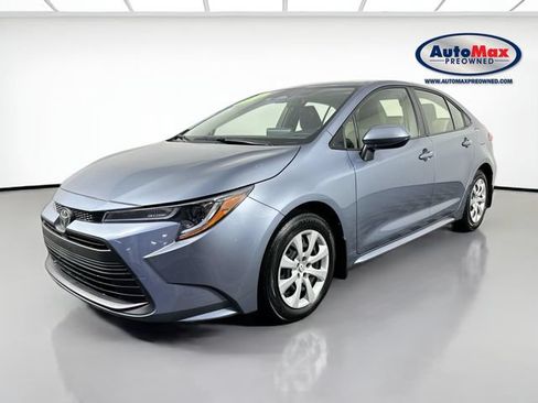 Used 2024 Toyota Corolla LE FWD image 4