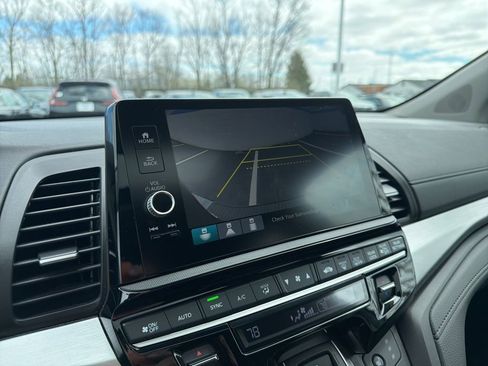 Certified 2025 Honda Odyssey EX-L image 31