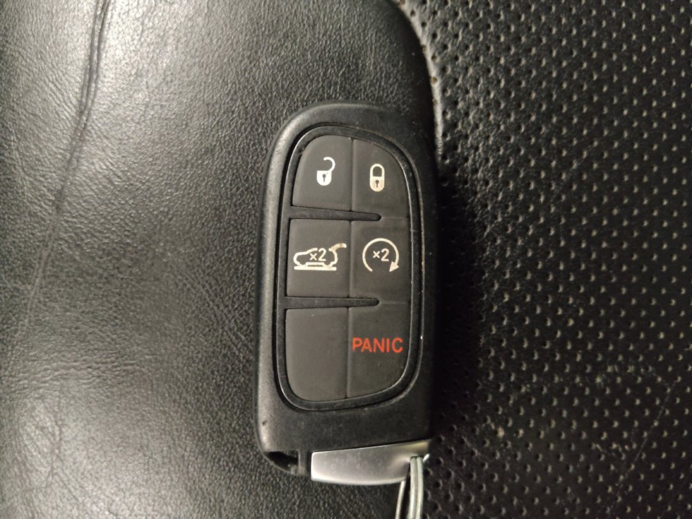 Used 2019 Jeep Cherokee Limited AWD/4WD image 32