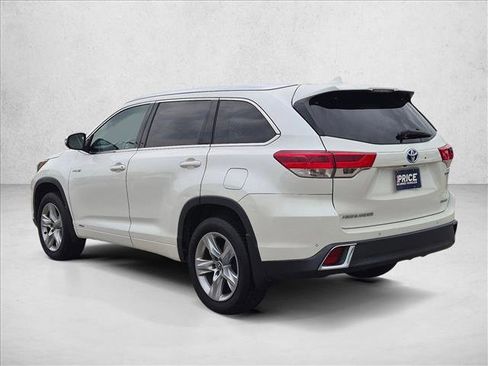 Used 2017 Toyota Highlander Limited AWD/4WD image 3