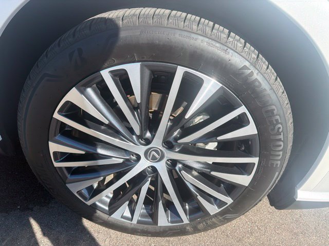 Used 2025 Lexus RX 350 w/ Convenience Package AWD/4WD image 4