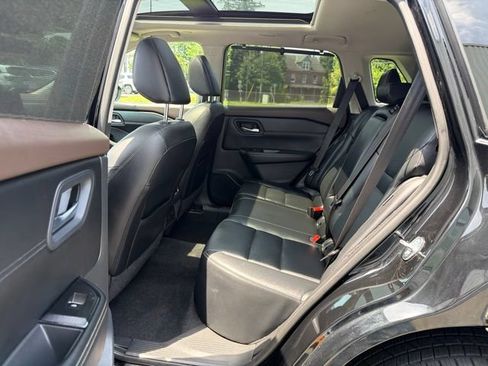 Used 2022 Nissan Rogue SL w/ SL Premium Package AWD/4WD image 16