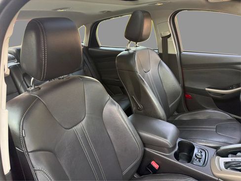 Used 2012 Ford Focus SEL FWD image 26