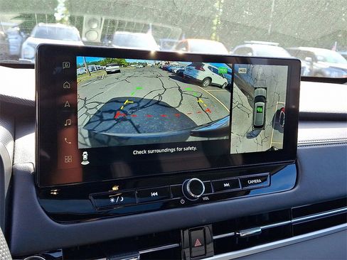 New 2025 Mitsubishi Outlander SE image 14