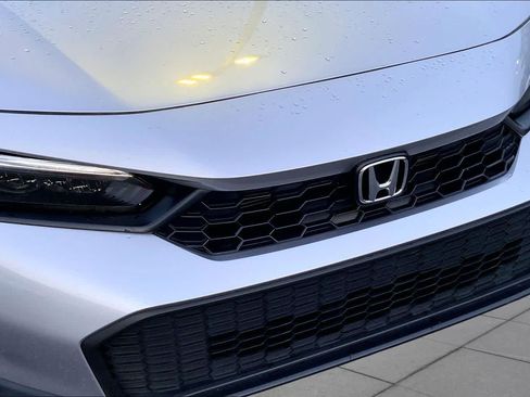 Used 2025 Honda Civic Sport image 29