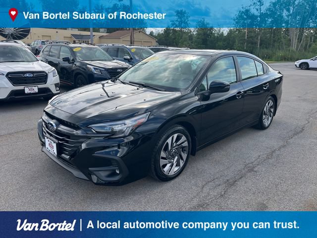 Used 2025 Subaru Legacy Limited AWD/4WD image 1