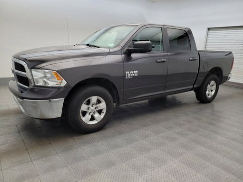 Used 2021 RAM 1500 Classic SLT AWD/4WD image 2