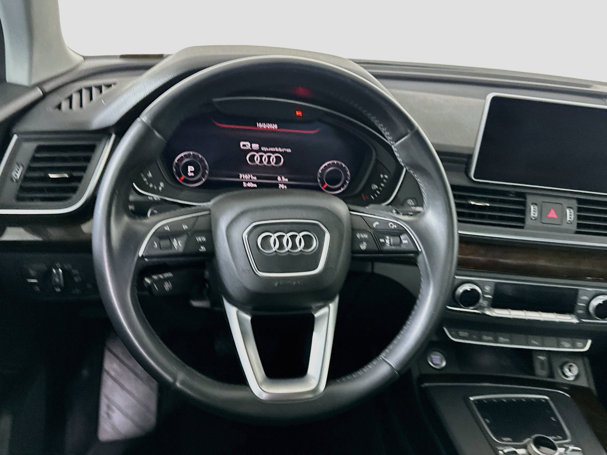 Used 2018 Audi Q5 2.0T Premium Plus w/ Premium Plus Package AWD/4WD image 17