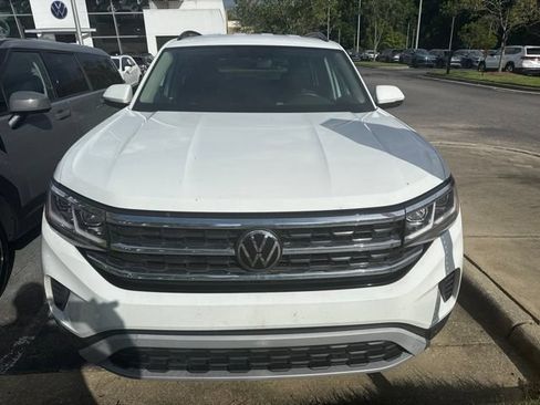 Used 2023 Volkswagen Atlas SE w/ Black Wheel Package AWD/4WD image 7