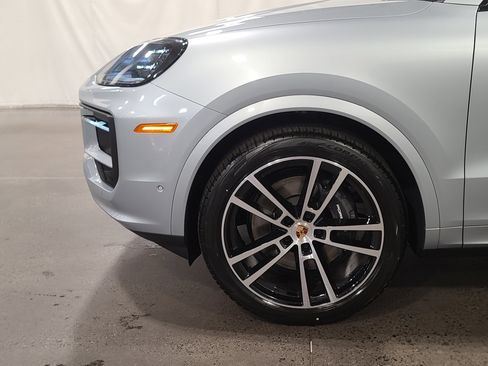 New 2026 Porsche Cayenne image 34