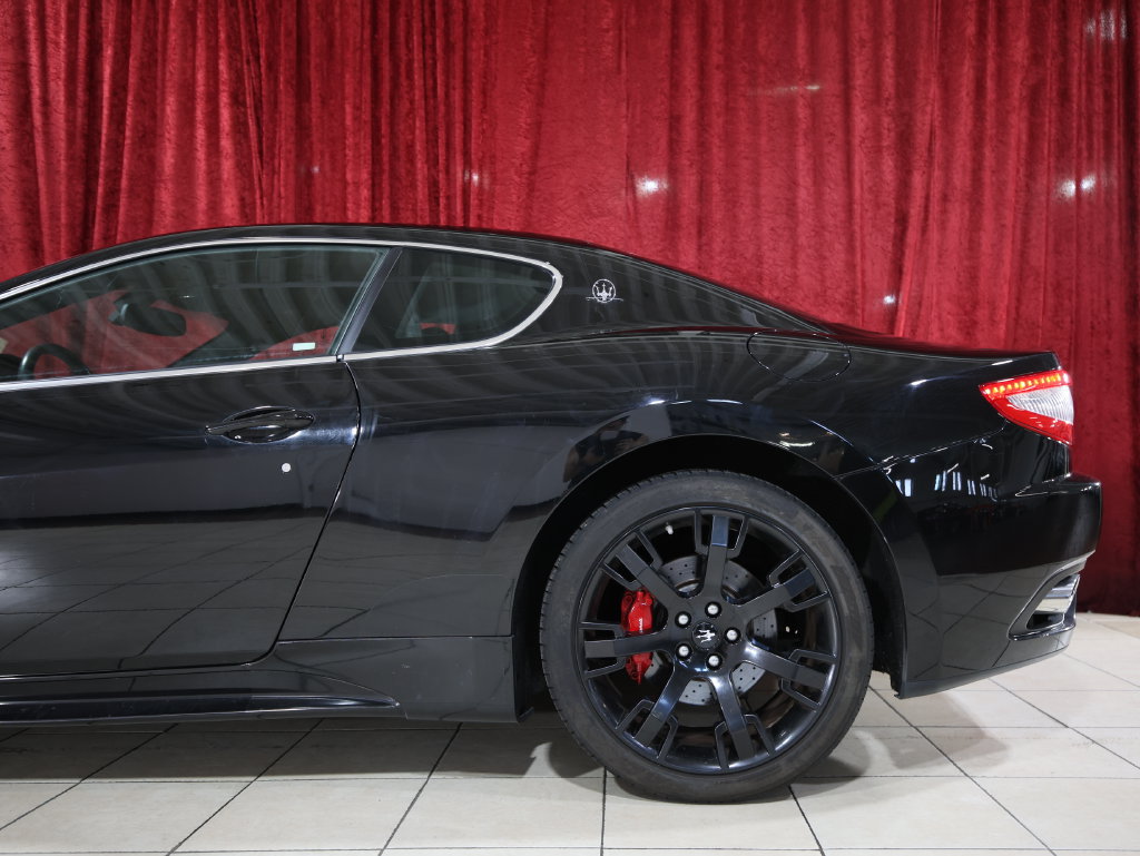 Used 2012 Maserati GranTurismo S RWD image 6