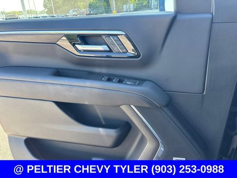 Used 2025 Chevrolet Tahoe Premier RWD image 12