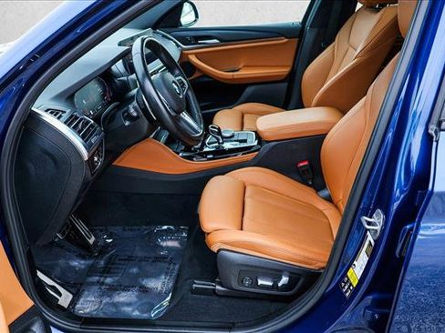 Used 2023 BMW X4 xDrive30i w/ M Sport Package image 12