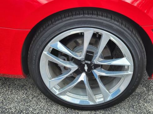 Used 2022 Chevrolet Camaro LT w/ RS Package image 7