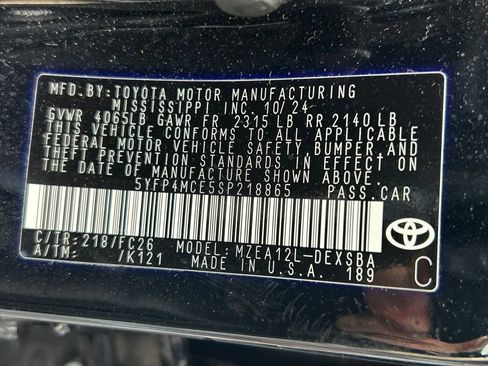 Used 2025 Toyota Corolla SE w/ SE Premium Package FWD image 48