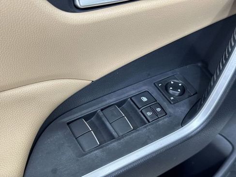 Used 2019 Toyota RAV4 XLE Premium FWD image 24