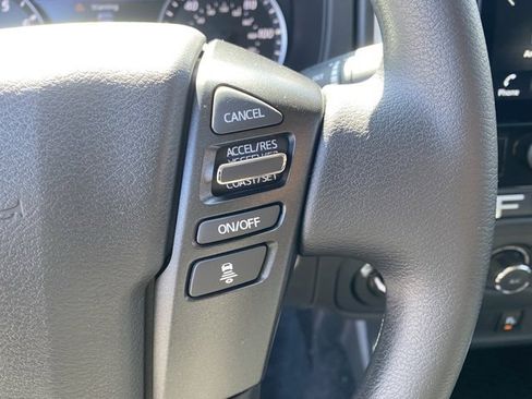 New 2025 Nissan Frontier SV image 18