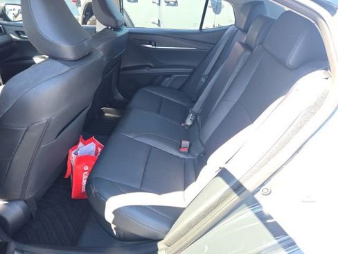 Used 2025 Toyota Camry XLE w/ Premium Plus Package image 10
