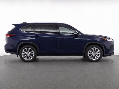 Used 2020 Toyota Highlander Limited AWD/4WD image 8
