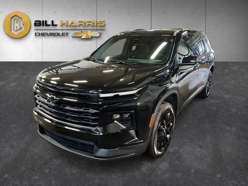 Used 2024 Chevrolet Traverse LT w/ Midnight/Sport Edition FWD image 1