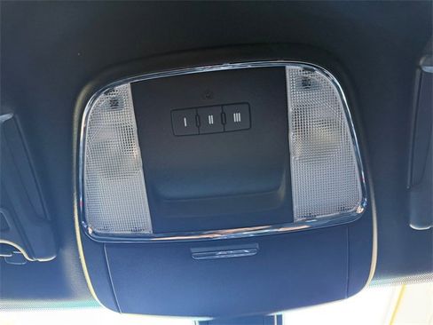 Used 2020 Dodge Charger Scat Pack w/ Navigation & Travel Group image 24