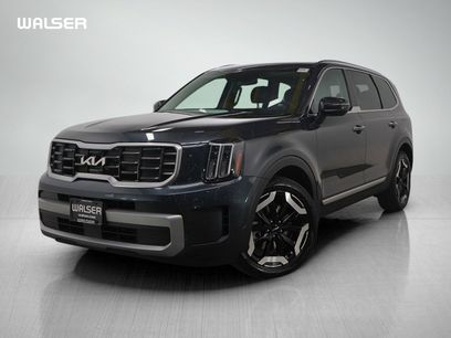 Used 2023 Kia Telluride S w/ S Sunroof Package
