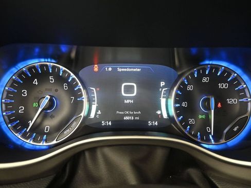 Used 2025 Chrysler Pacifica Select FWD image 21