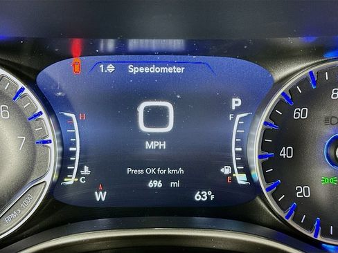 New 2026 Chrysler Pacifica Select w/ S Appearance Package AWD/4WD image 16