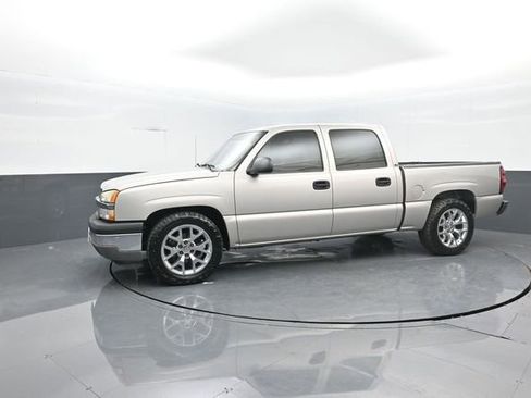 Used 2005 Chevrolet Silverado 1500 LS w/ Light Duty Power Package image 4