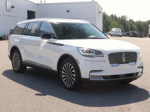 Used 2022 Lincoln Aviator Reserve w/ Equipment Group 201A image 3