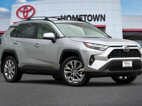 New 2025 Toyota RAV4 XLE Premium w/ Weather Package image 2