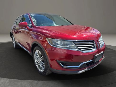 Used 2016 Lincoln MKX Reserve w/ Climate Package image 3