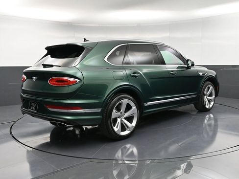 Used 2023 Bentley Bentayga AWD/4WD image 8