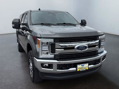 Used 2019 Ford F350 Lariat w/ Lariat Ultimate Package AWD/4WD image 7
