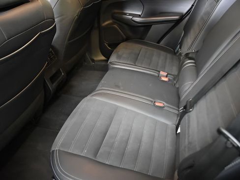 Used 2024 Mitsubishi Outlander SE image 35