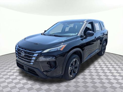 Used 2025 Nissan Rogue SV image 7