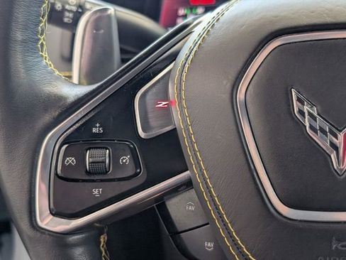 Used 2022 Chevrolet Corvette Stingray Premium Cpe w/ Z51 Performance Package image 21