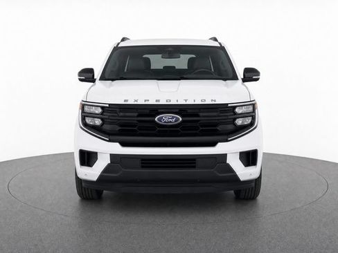 Used 2025 Ford Expedition Active AWD/4WD image 6