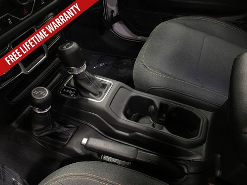 Used 2024 Jeep Wrangler Unlimited Sport AWD/4WD image 33
