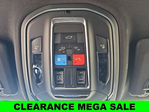 New 2025 Jeep Grand Cherokee Altitude image 31