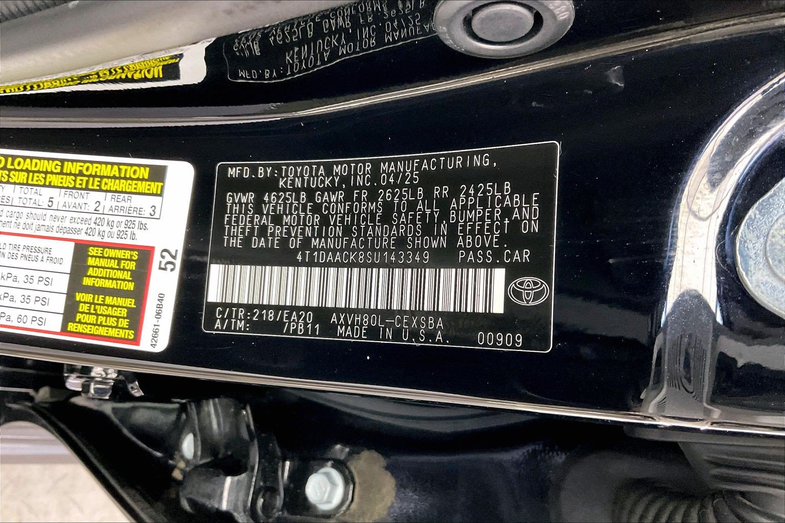 Used 2025 Toyota Camry SE FWD image 35