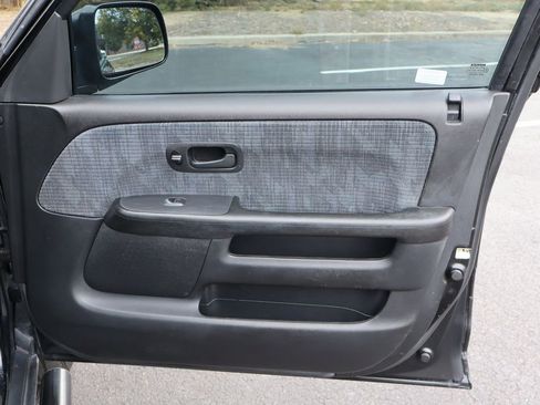 Used 2004 Honda CR-V LX image 27